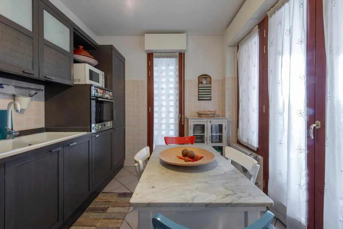 North Milan - Beautiful Flat With Terrace Apartment